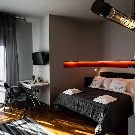 Apartament Carlotta Station *