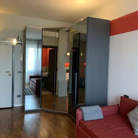 Carlotta Station Apartman