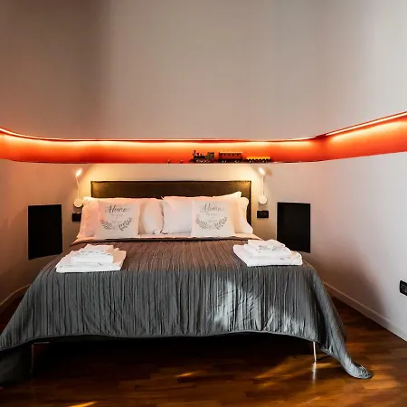 Carlotta Station * Bologna