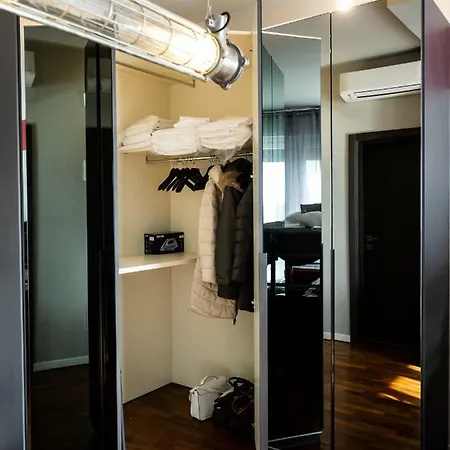 Carlotta Station Bologna