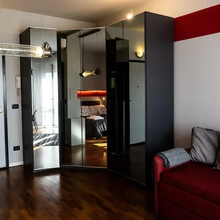 Carlotta Station Apartment